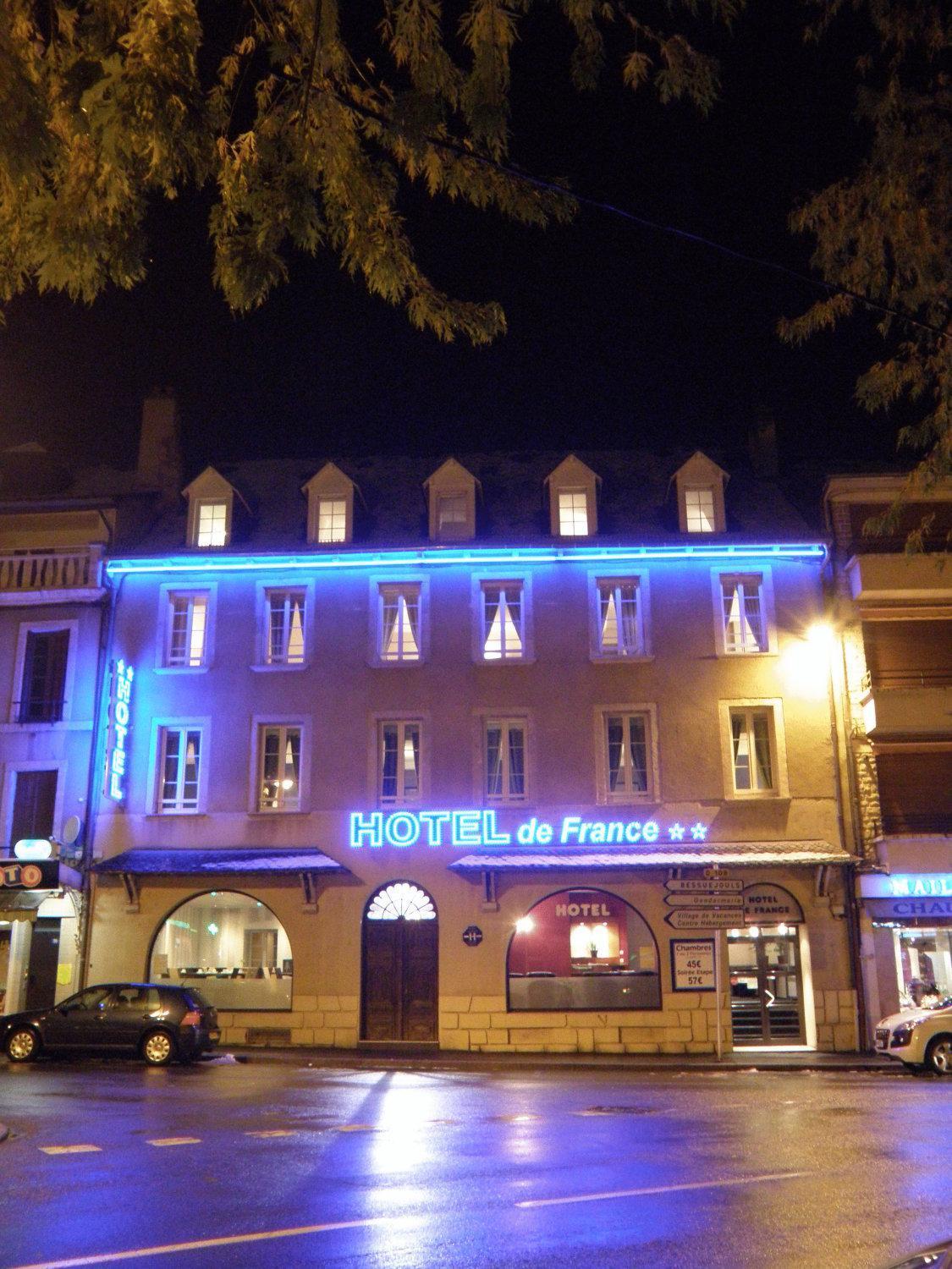 Hotel De France Espalion Εξωτερικό φωτογραφία