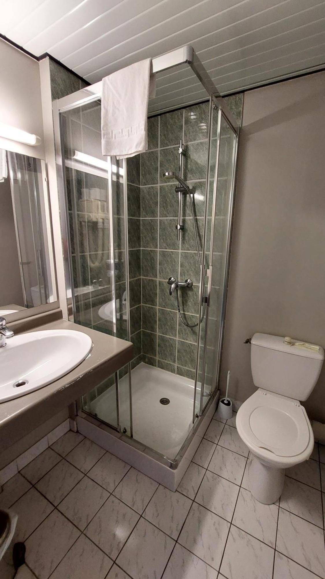 Hotel De France Espalion Εξωτερικό φωτογραφία